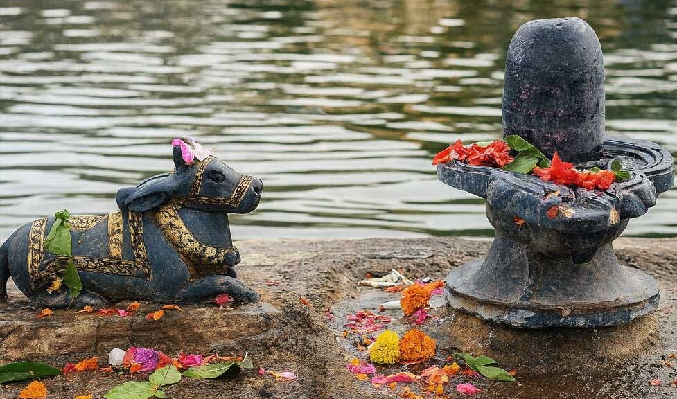 The Path of the Linga: Svetaketu’s Journey to Bhakti