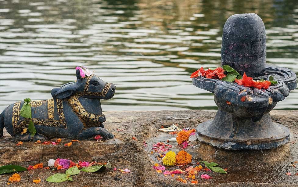 The Path of the Linga: Svetaketu’s Journey to Bhakti